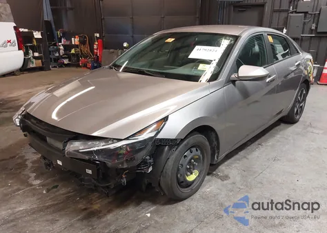 2023 Hyundai Elantra Sel z USA, uszkodzony, nr VIN KMHLS4AG0PU566216